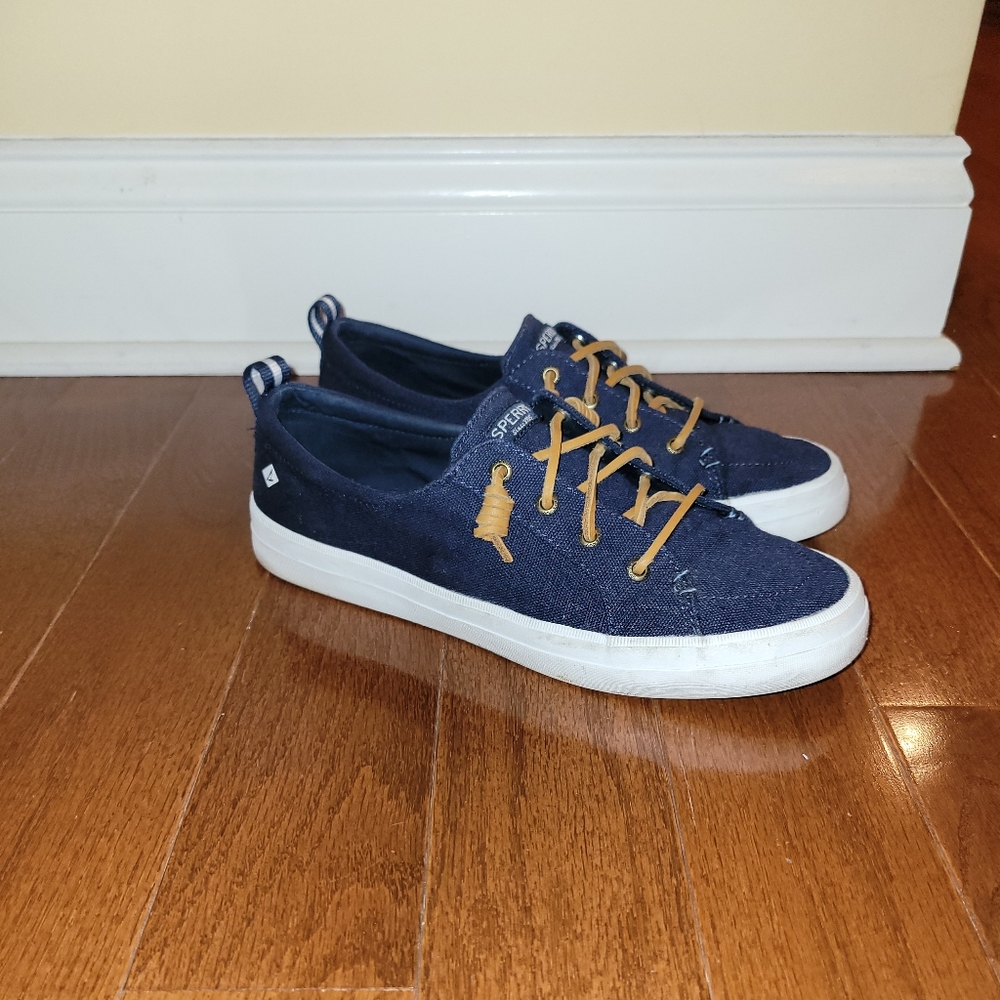 Sperry Crest Vibe Canvas Sneaker